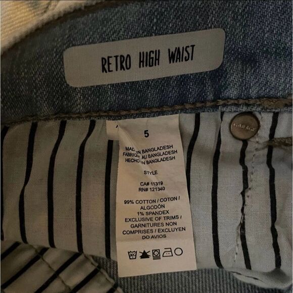 Garage Distressed Light Denim Stretch Retro High Waist Shorts Jr. 5 - Picture 4 of 4